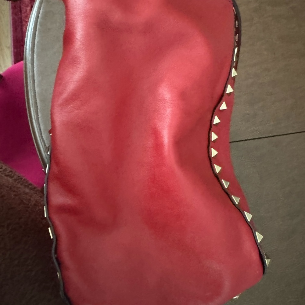 Valentino Garavani Rockstud Logo Leather Tote-Red - Picture 8 of 10